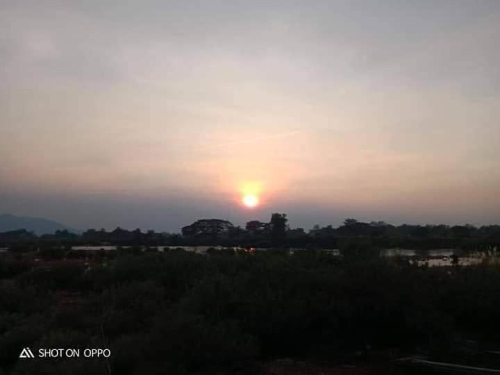 Sompong Sunset View Guest House Don Det Ngoại thất bức ảnh