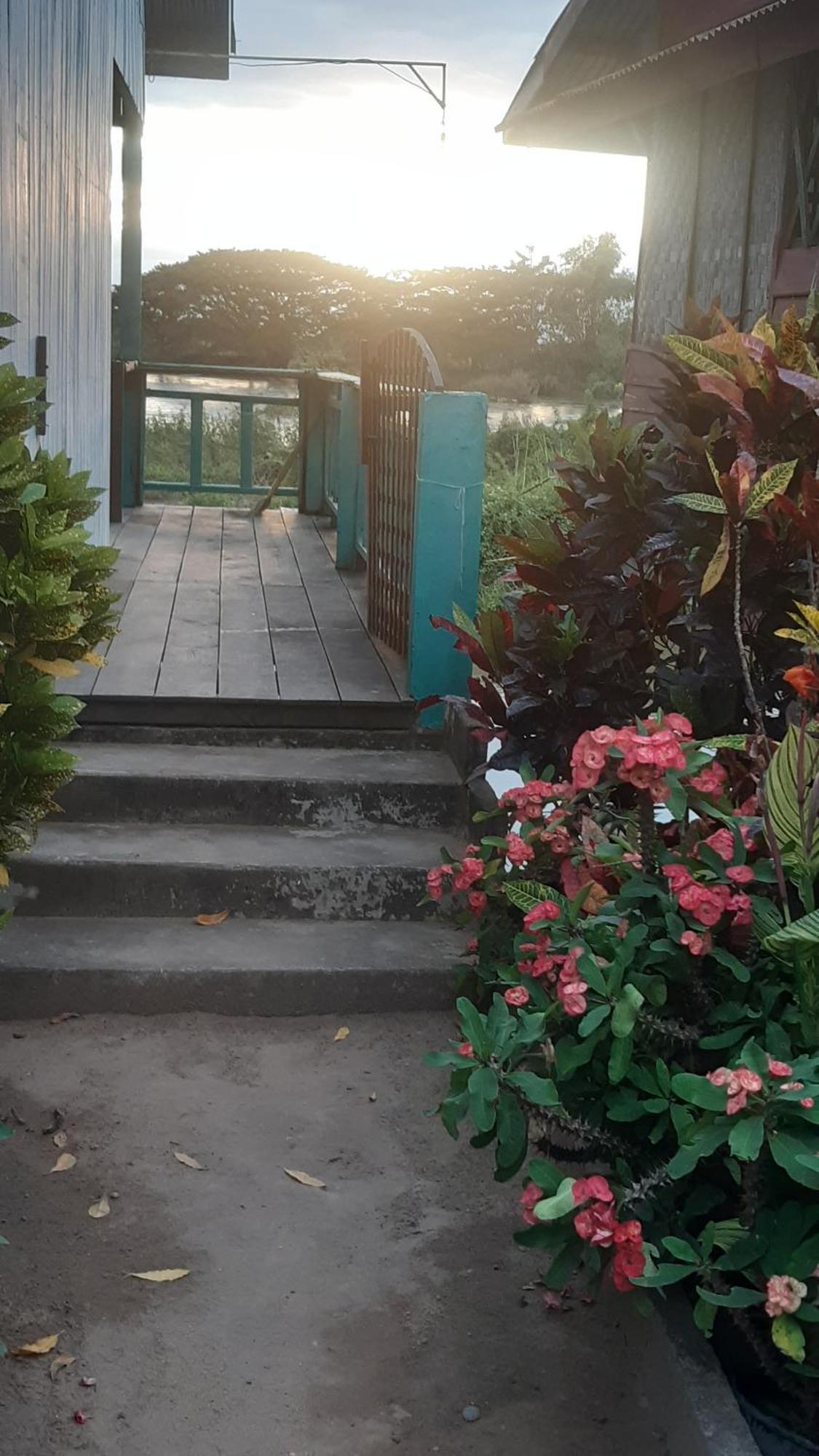 Sompong Sunset View Guest House Don Det Phòng bức ảnh